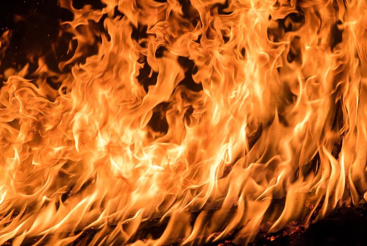 Fire & Smoke — 24-hour response. Smoke travels where you can't see — we find it and remove it.